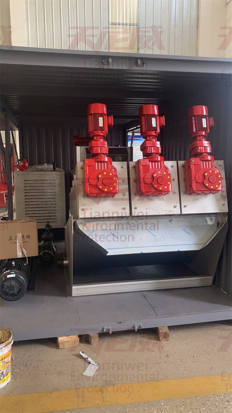 專業污泥清淤，沉淀池清淤，滲濾液清淤